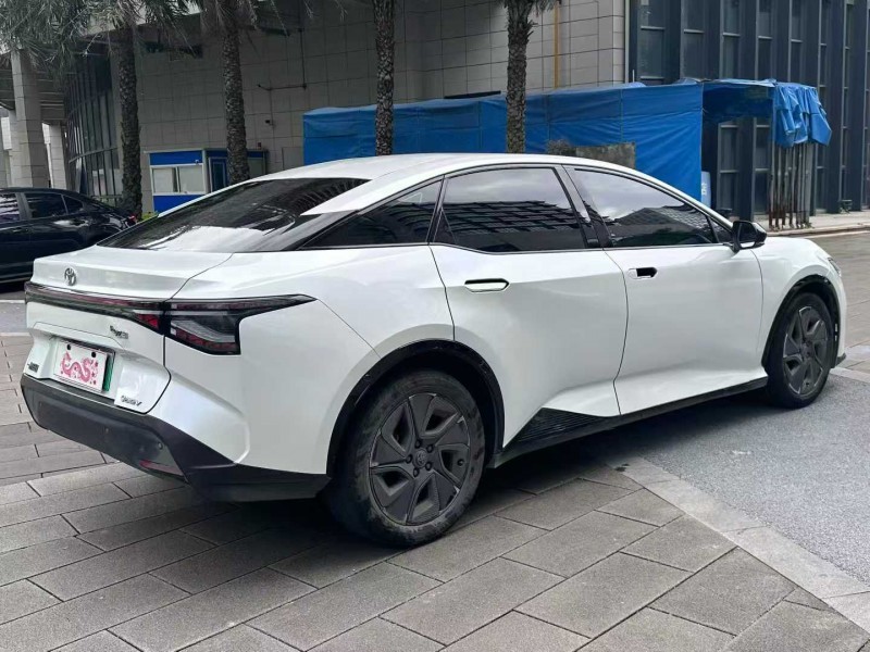 佛山23年丰田BZ3Pro7