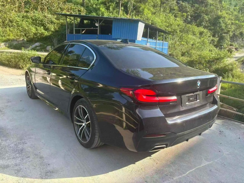 贵阳21年宝马5系9