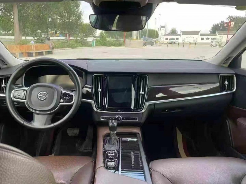 徐州18年沃尔沃S904