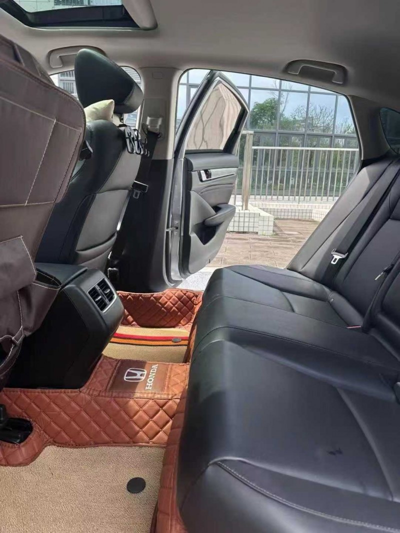 佛山19年本田雅阁5