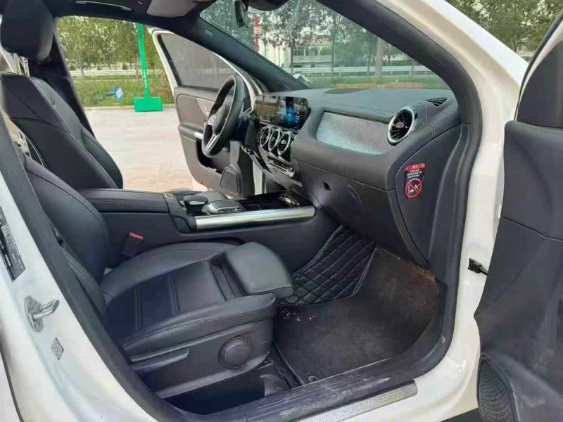 徐州21年奔驰GLA3