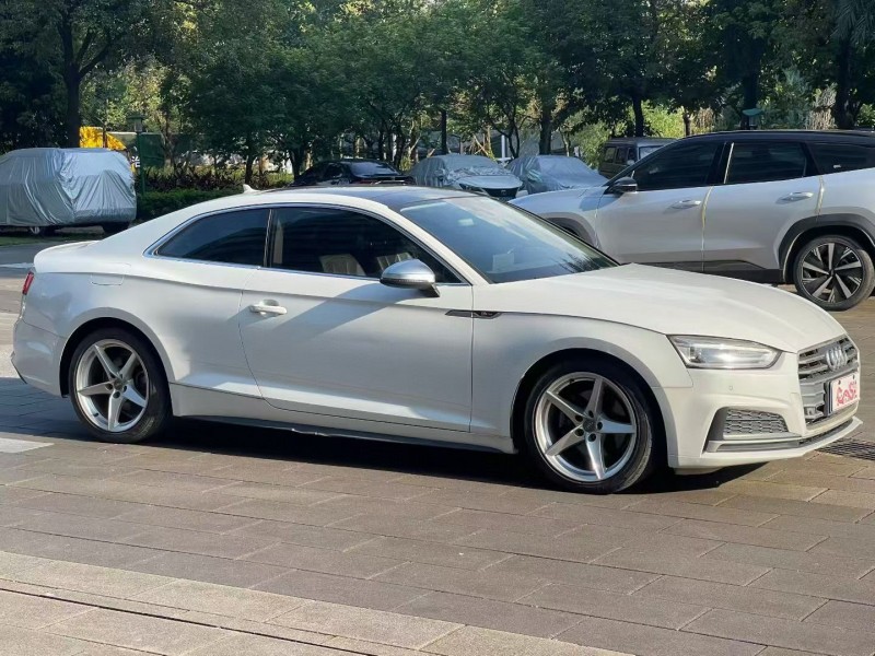 佛山17年奥迪A52