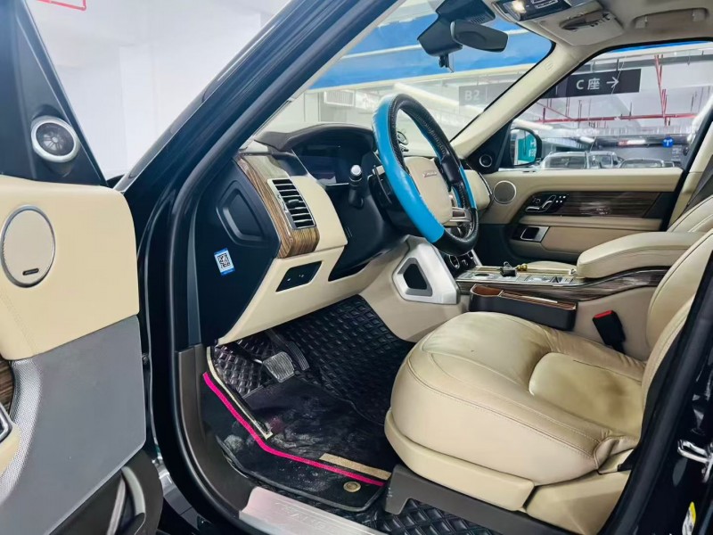 深圳18年路虎揽胜行政4