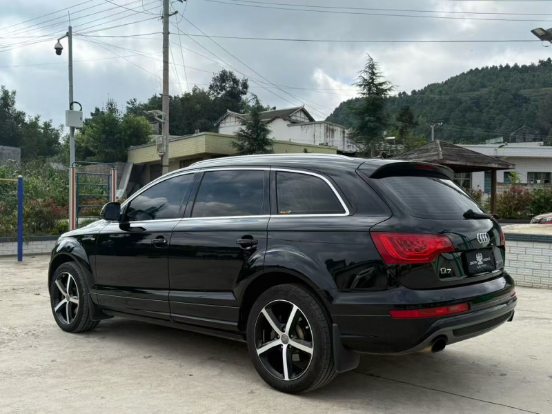 贵阳14年奥迪Q78