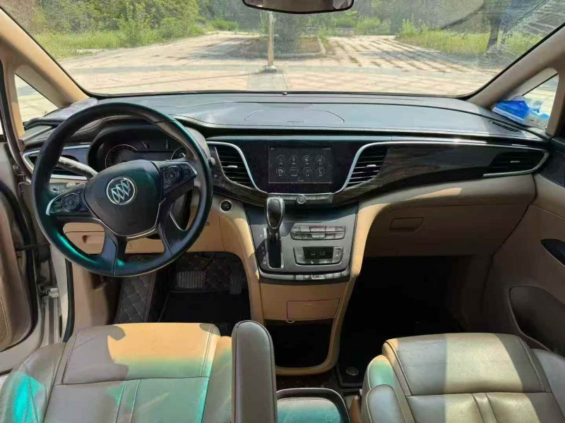 青岛19年别克GL84