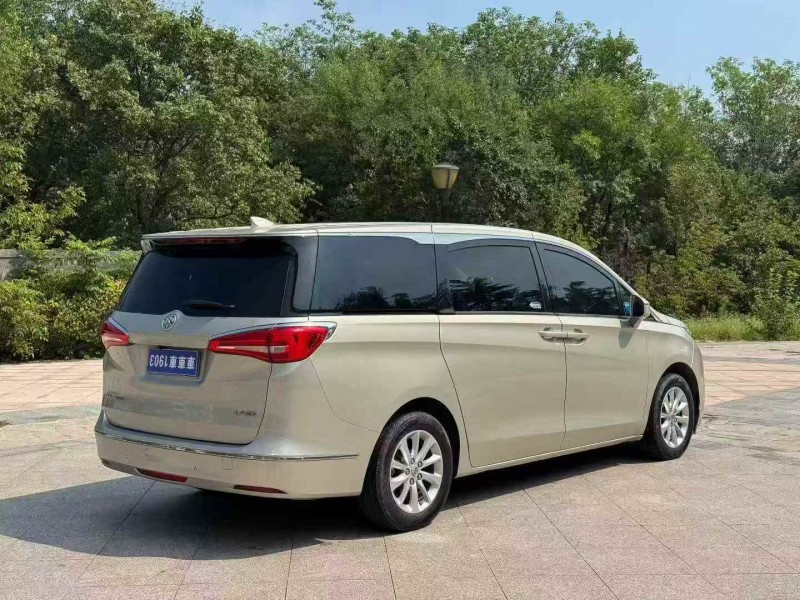 青岛19年别克GL87