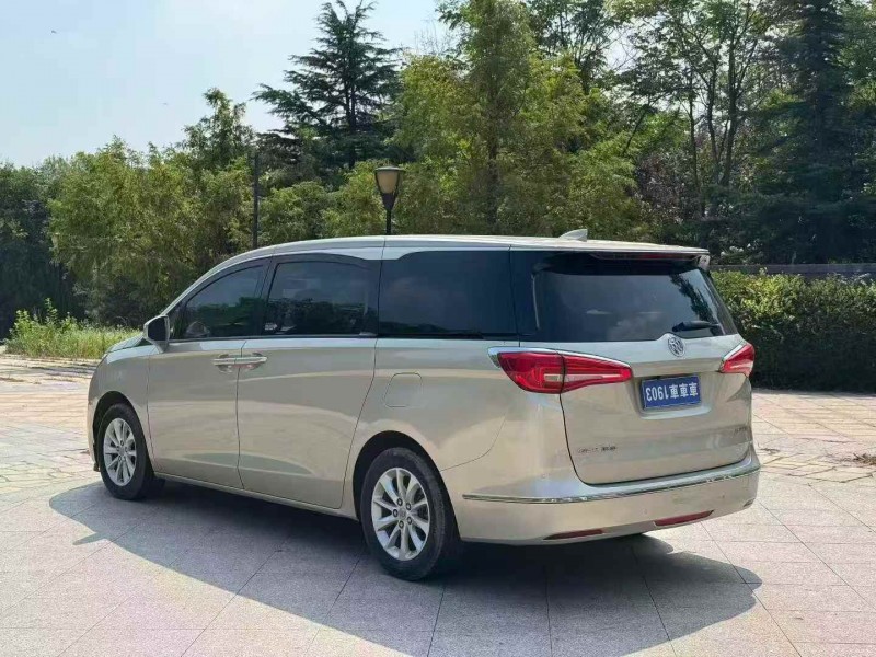 青岛19年别克GL88