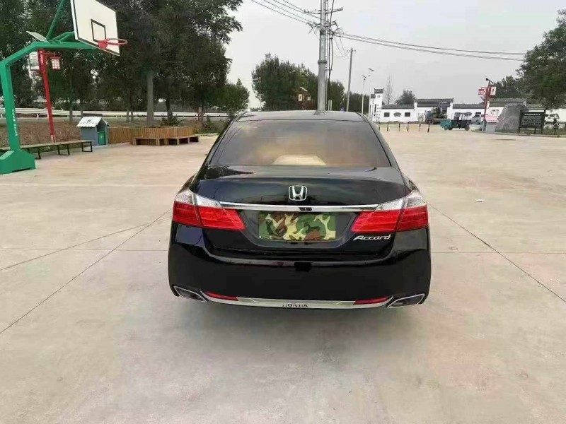 徐州14年本田雅阁9