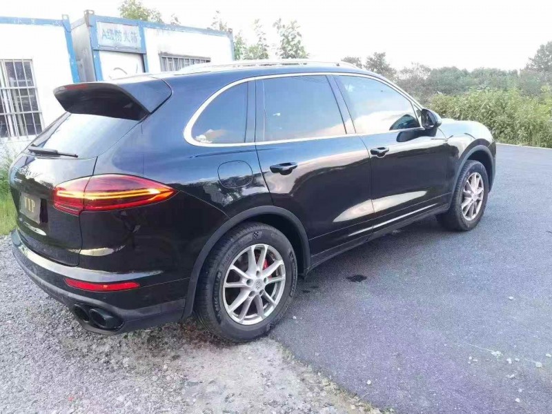 温州15年保时捷卡宴9