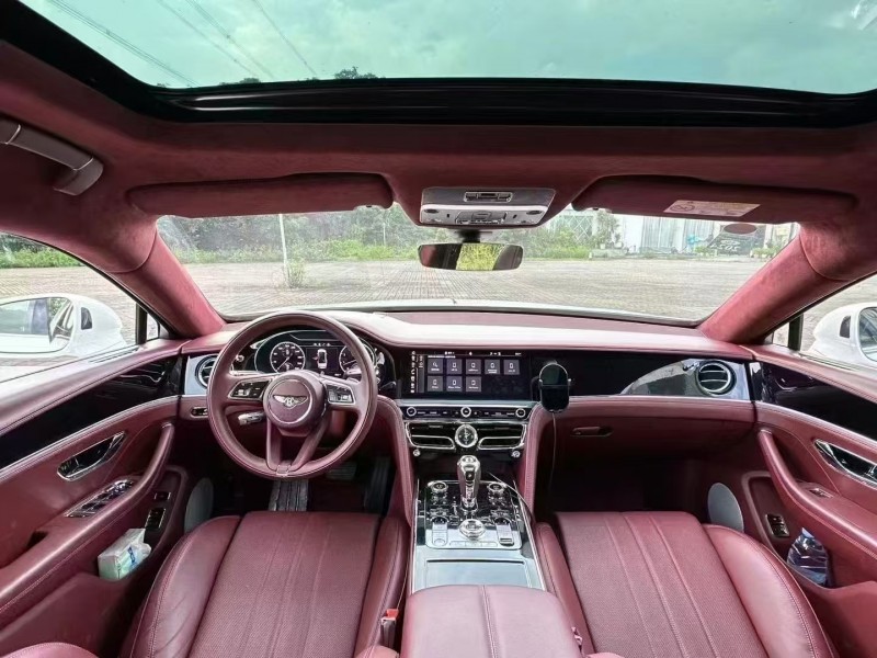 深圳22年宾利飞驰5