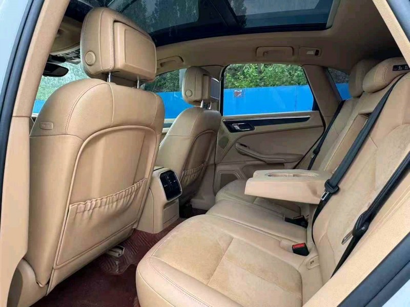 青岛16年保时捷Macan7