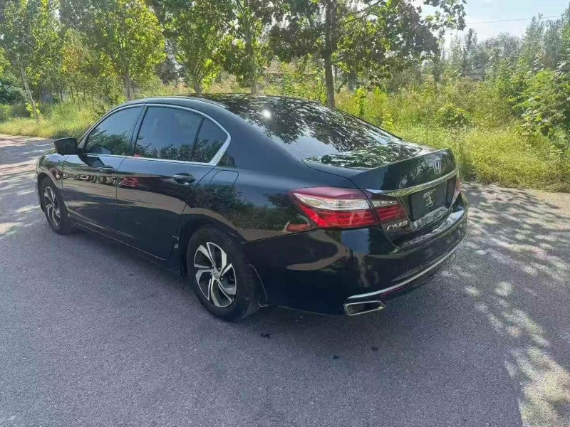 济南16年本田雅阁7