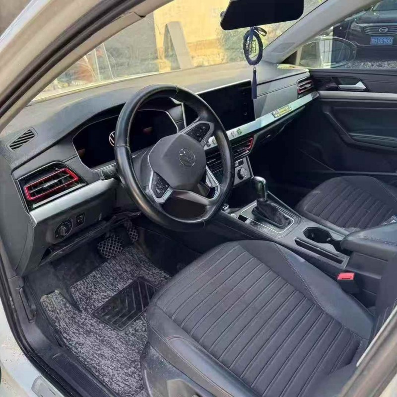 潍坊22年大众朗逸4