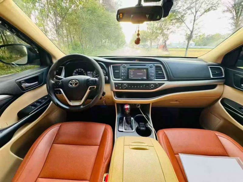 南京20年丰田汉兰达5