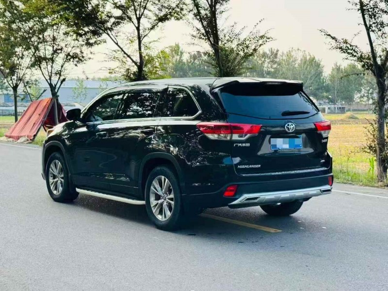 南京20年丰田汉兰达8