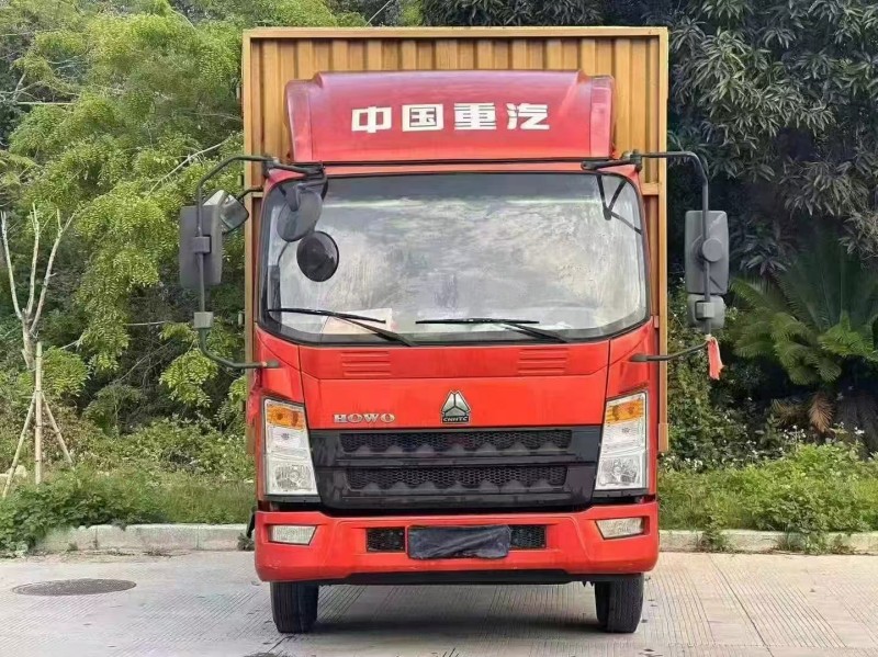 汕头20年卡车系列重汽豪沃1