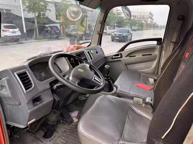 汕头20年卡车系列重汽豪沃4