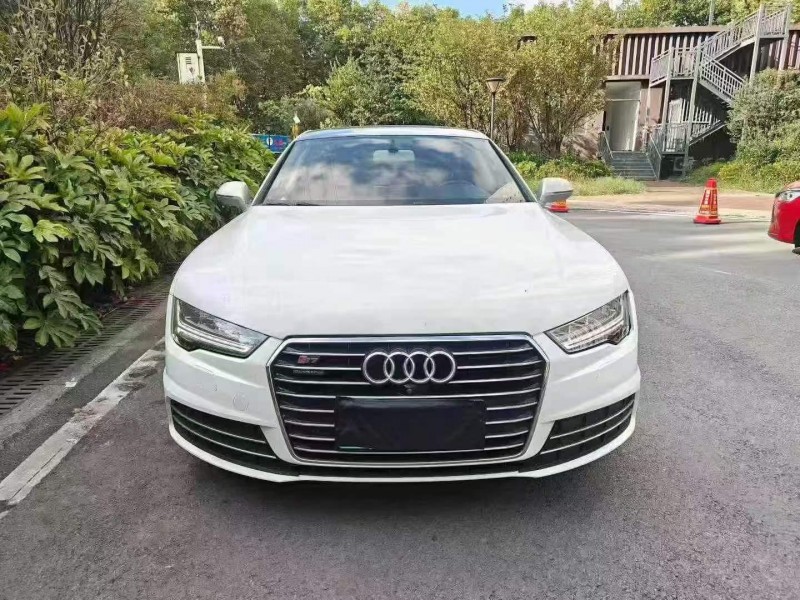 安顺17年奥迪A7L1