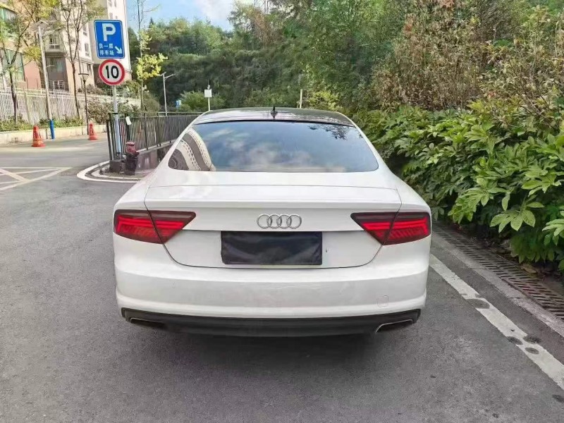 安顺17年奥迪A7L8
