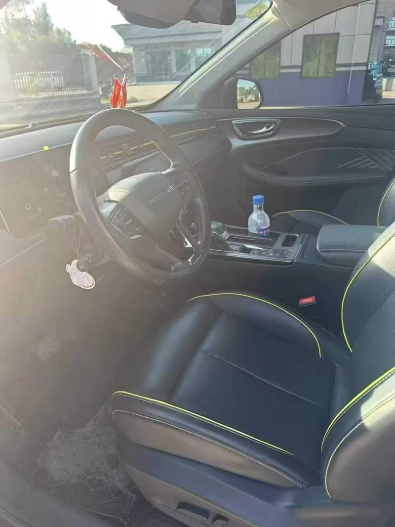 南宁22年荣威RX53