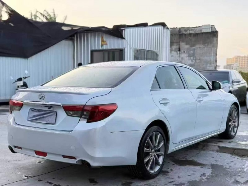 江门15年丰田锐志3