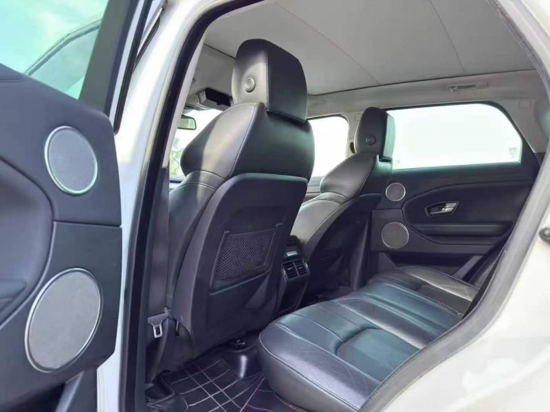 深圳16年路虎极光5