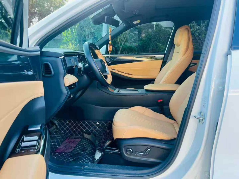 济南23年吉利银河5