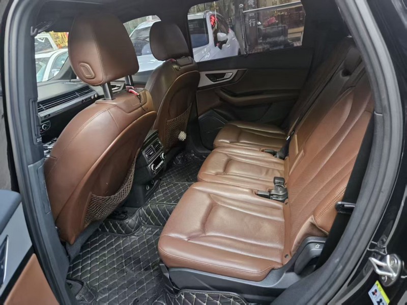 宜昌20年奥迪Q76