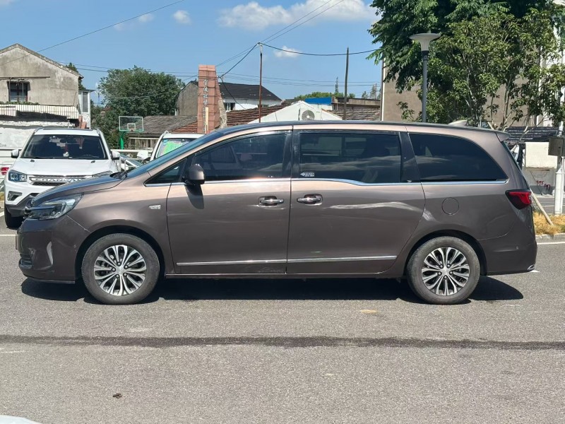 嘉兴21年别克GL83