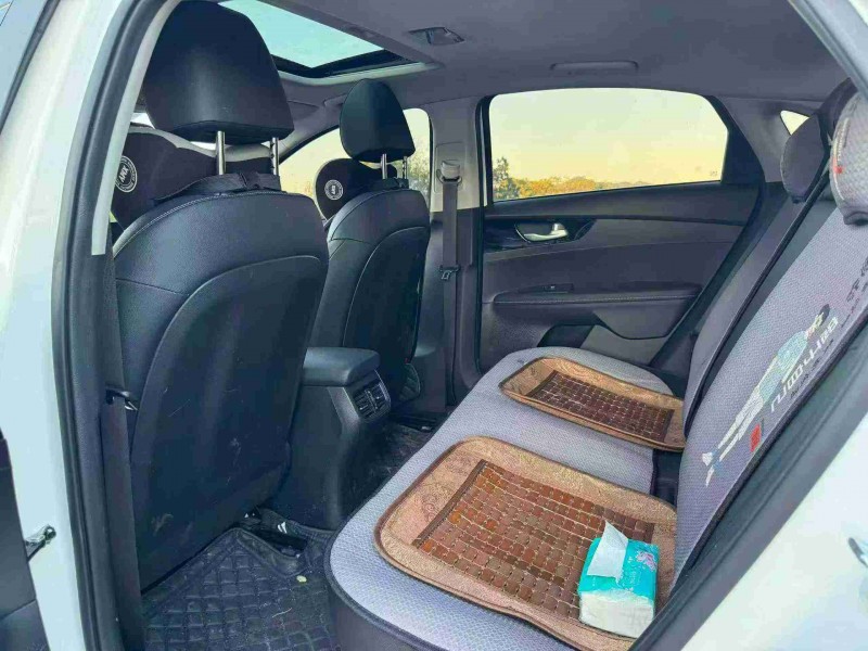 宁波23年起亚K37