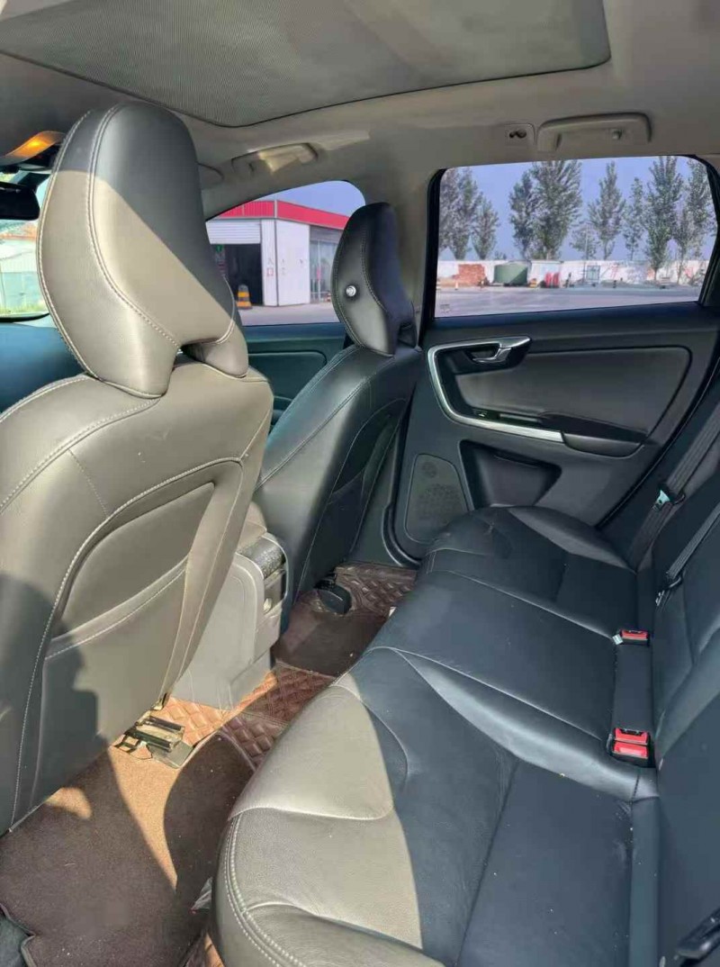 枣庄16年沃尔沃XC606