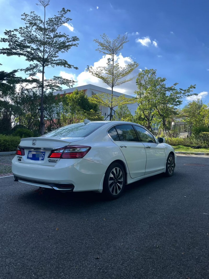 厦门18年本田雅阁8