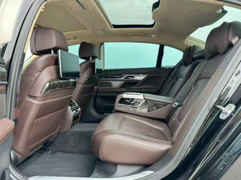 大同19年宝马7系5