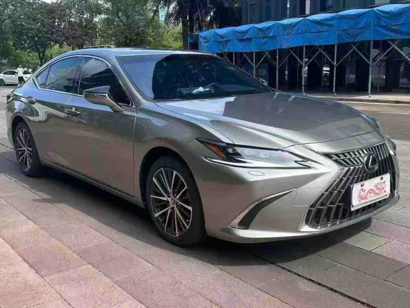 广州24年雷克萨斯ES2