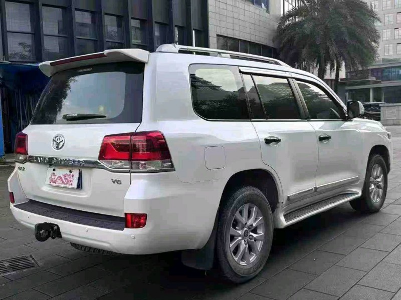 珠海20年丰田兰德酷路泽7