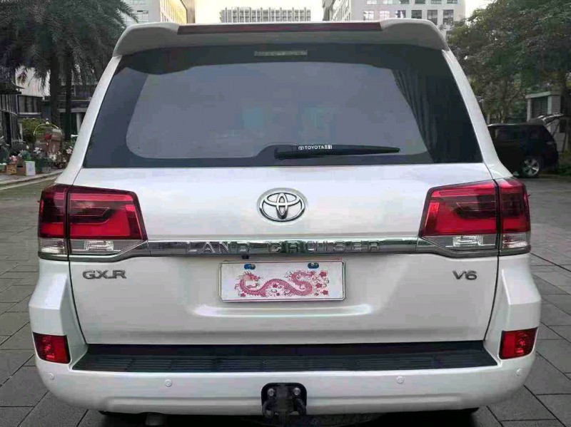 珠海20年丰田兰德酷路泽9