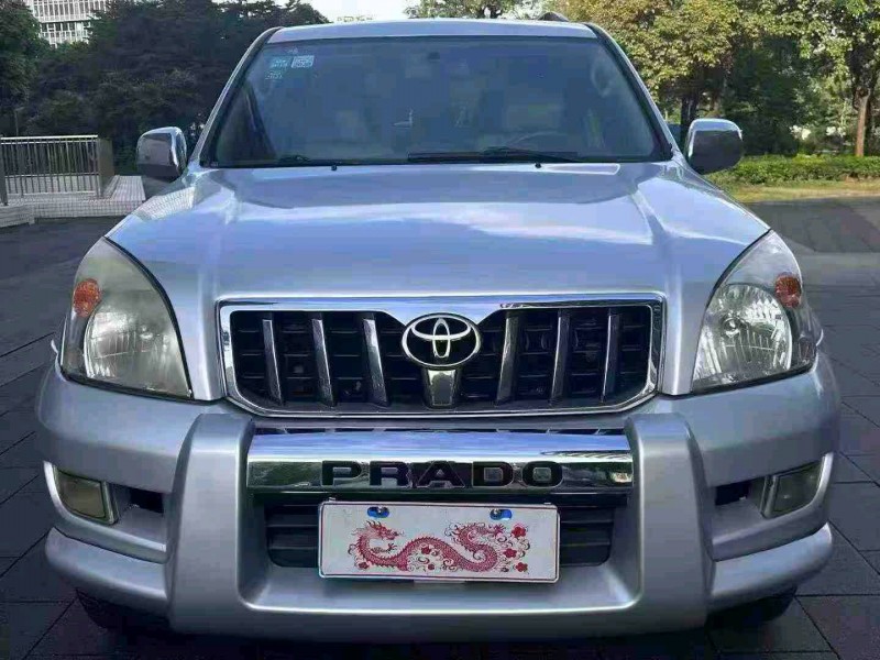 深圳10年丰田普拉多1