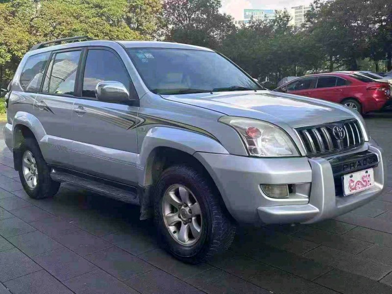 深圳10年丰田普拉多2