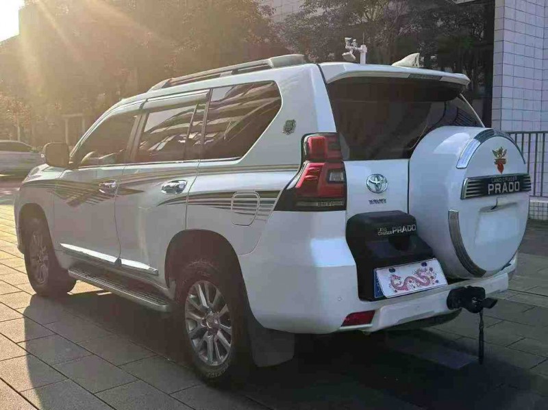 深圳19年丰田普拉多9