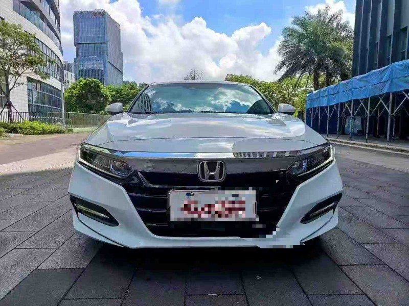 深圳20年本田雅阁1