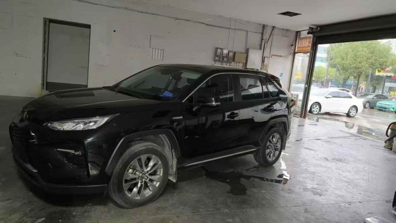 武汉22年丰田威兰达2