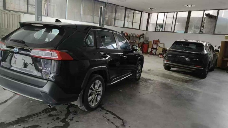 武汉22年丰田威兰达5