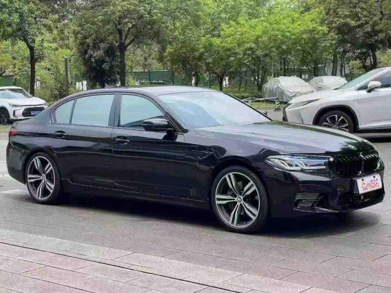 深圳22年宝马5系3