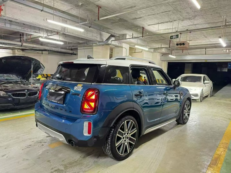 成都21年MINICLUBMAN5