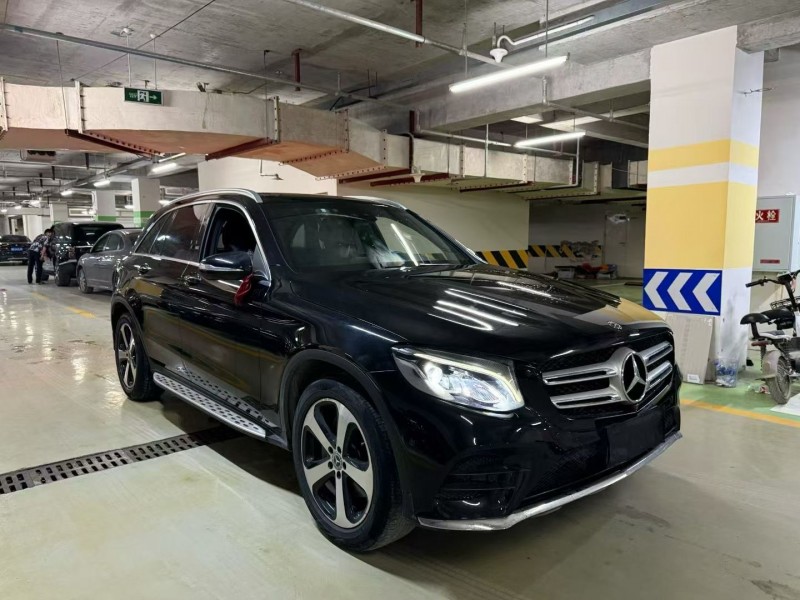 成都19年奔驰GLC3