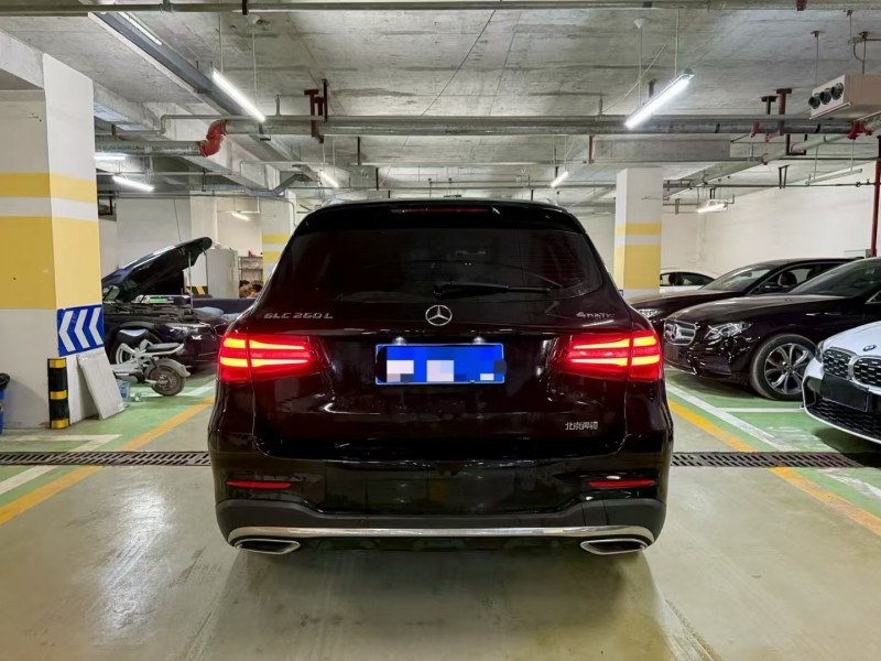 成都19年奔驰GLC8