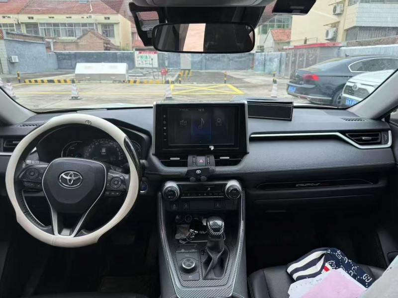 菏泽20年丰田RAV4荣放6