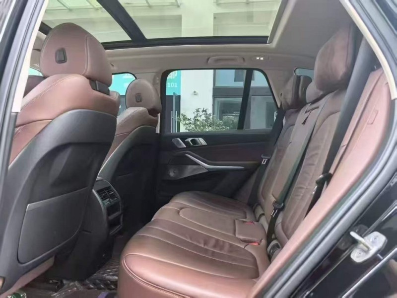 广州21年宝马X56