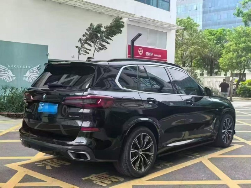 广州21年宝马X57