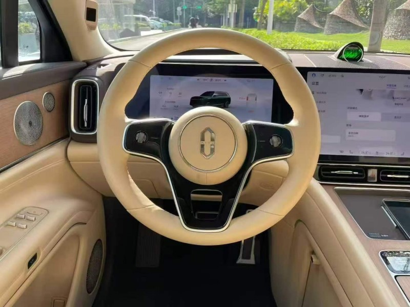 广州24年华为智选问界4